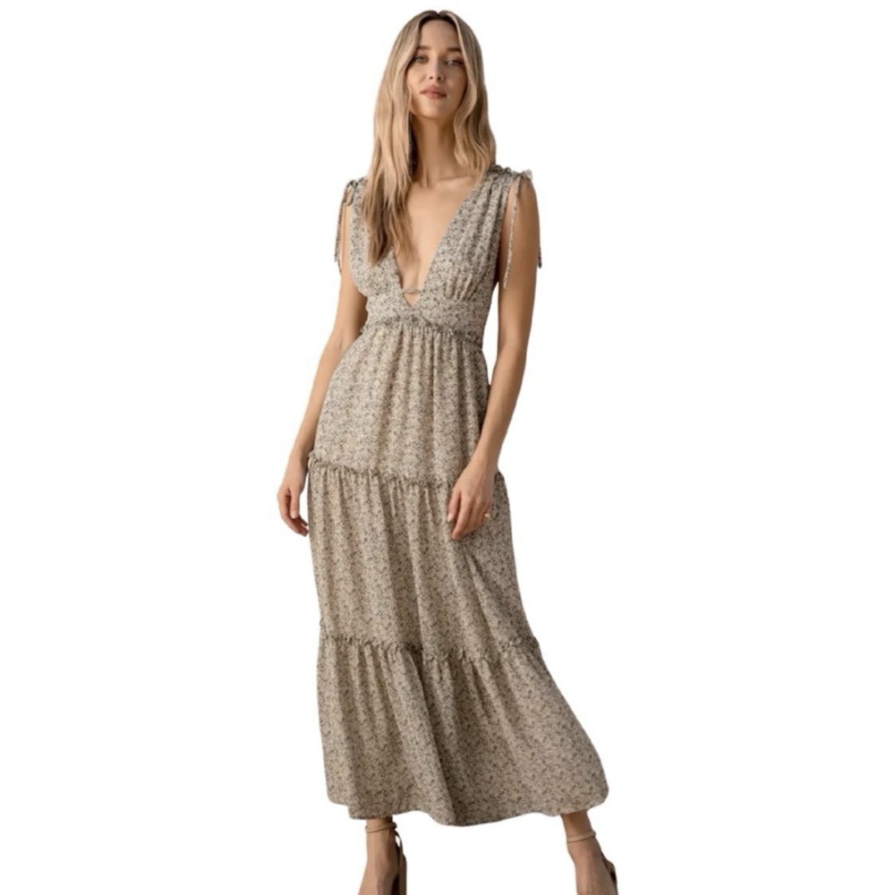 Lulu's Wandering Wistfully Cream Floral Print Tiered Maxi Dress Sz Medium